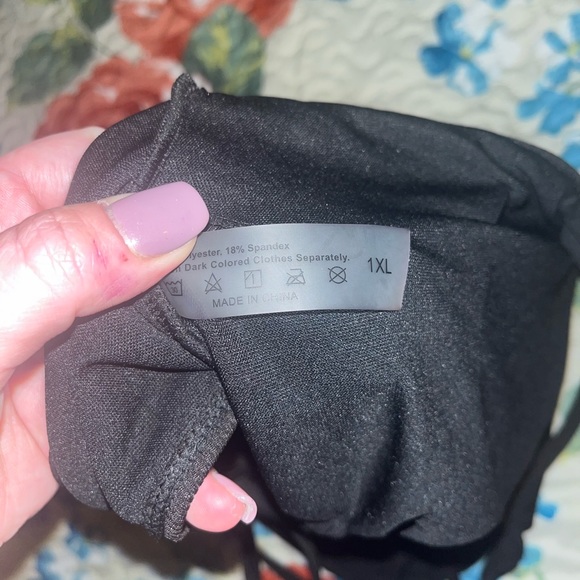 Shein Swimsuit Black 1XL NWOT - Picture 4 of 4
